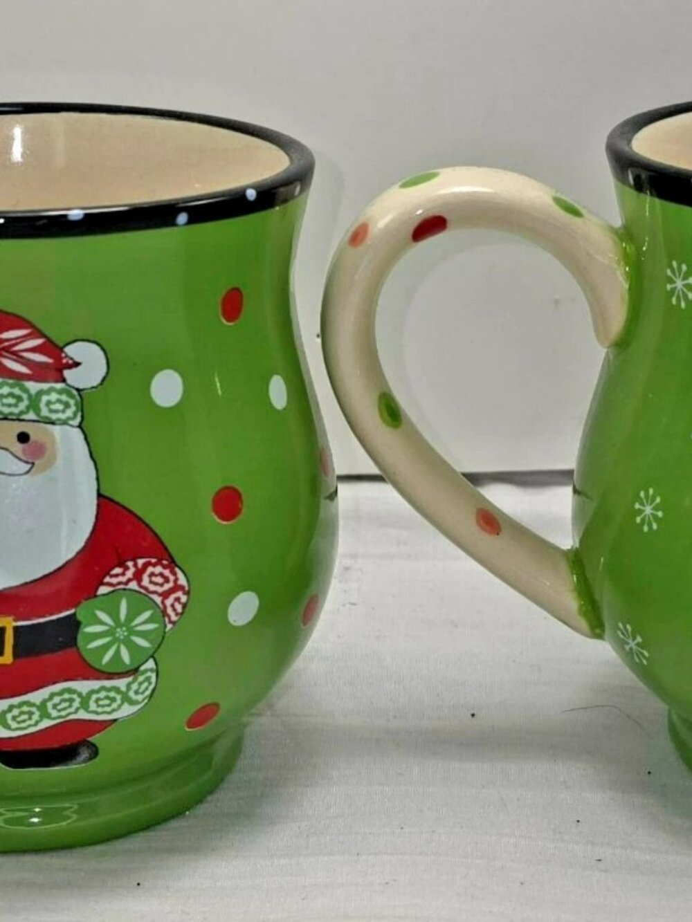 Temp-tations Winter Whimsy Set of 2 16oz Christmas Coffee / Cocoa Mugs Santa